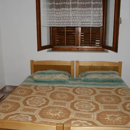 2952a Apartment *